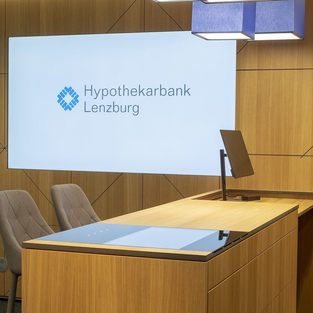 winkler-livecom-hypothekarbank-lenzburg-1.jpg__1500x1000.0_q85_HIGH_RESOLUTION_crop-smart_subsampling-2_upscale